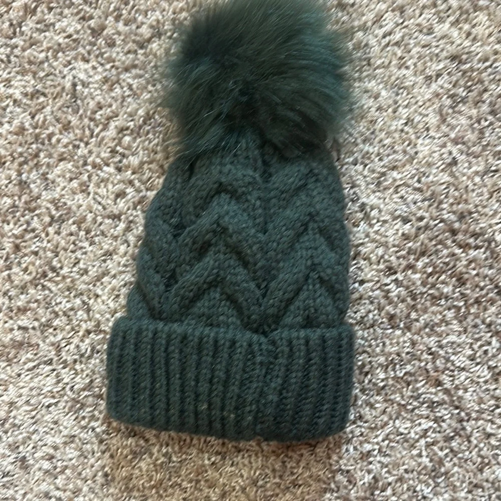 NEW Time and Tru Kids' Dark Green Cable Knit Beanie with Pom-Pom